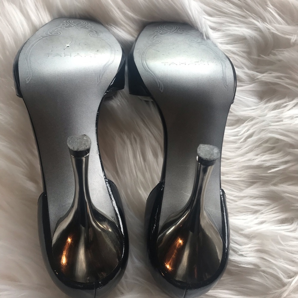 Tahari Risa Pumps - Picture 5 of 8
